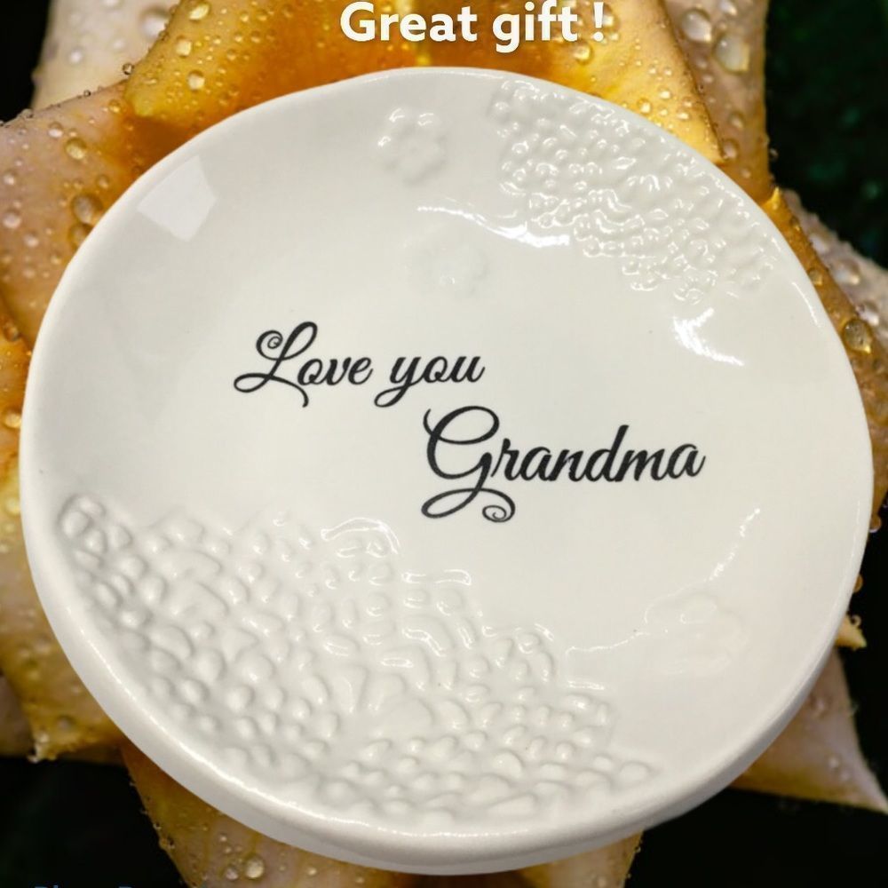 Pavilion Company Ivory LOVE YOU GRANDMA LETTERED Ceramic Keepsake 5” Dish NEW